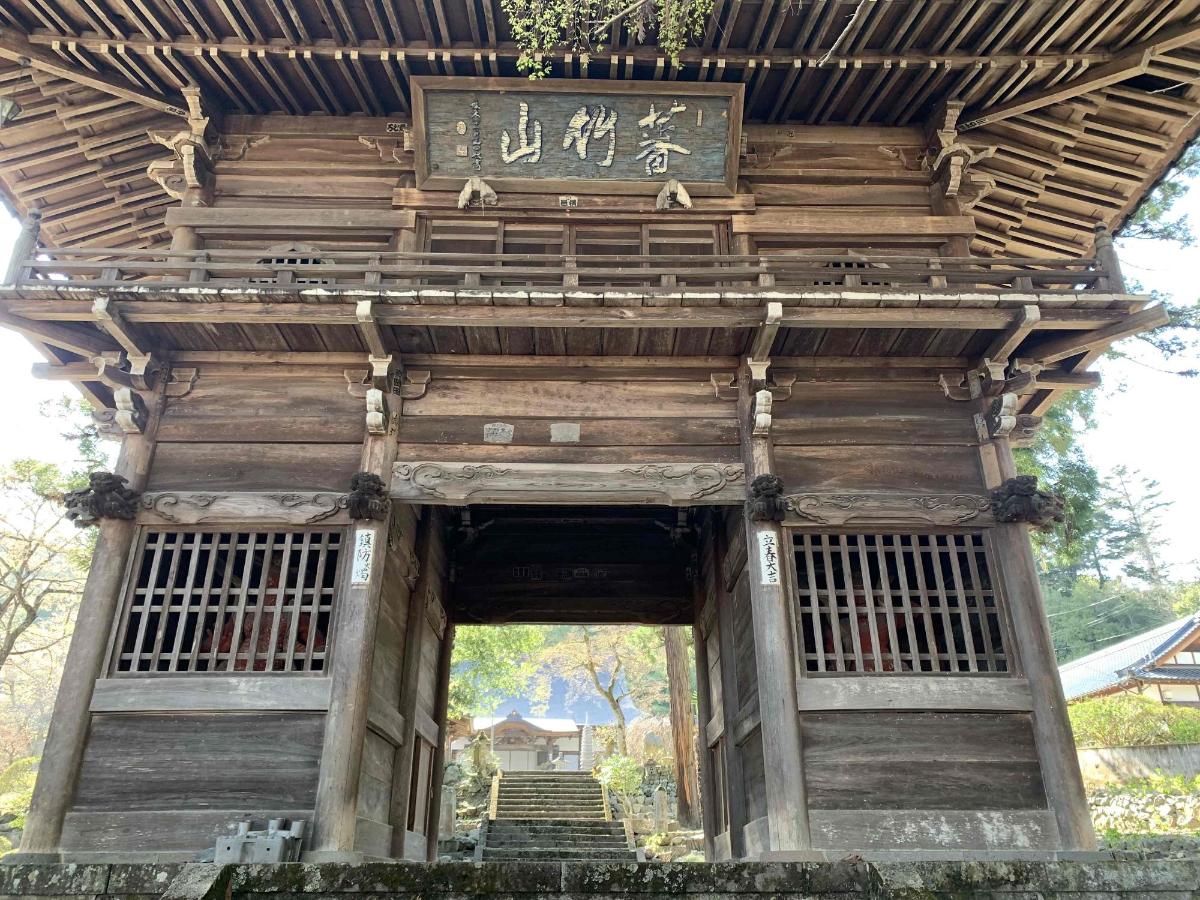 大公寺山門の外観