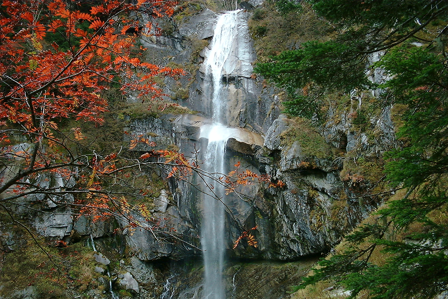 五色ヶ滝