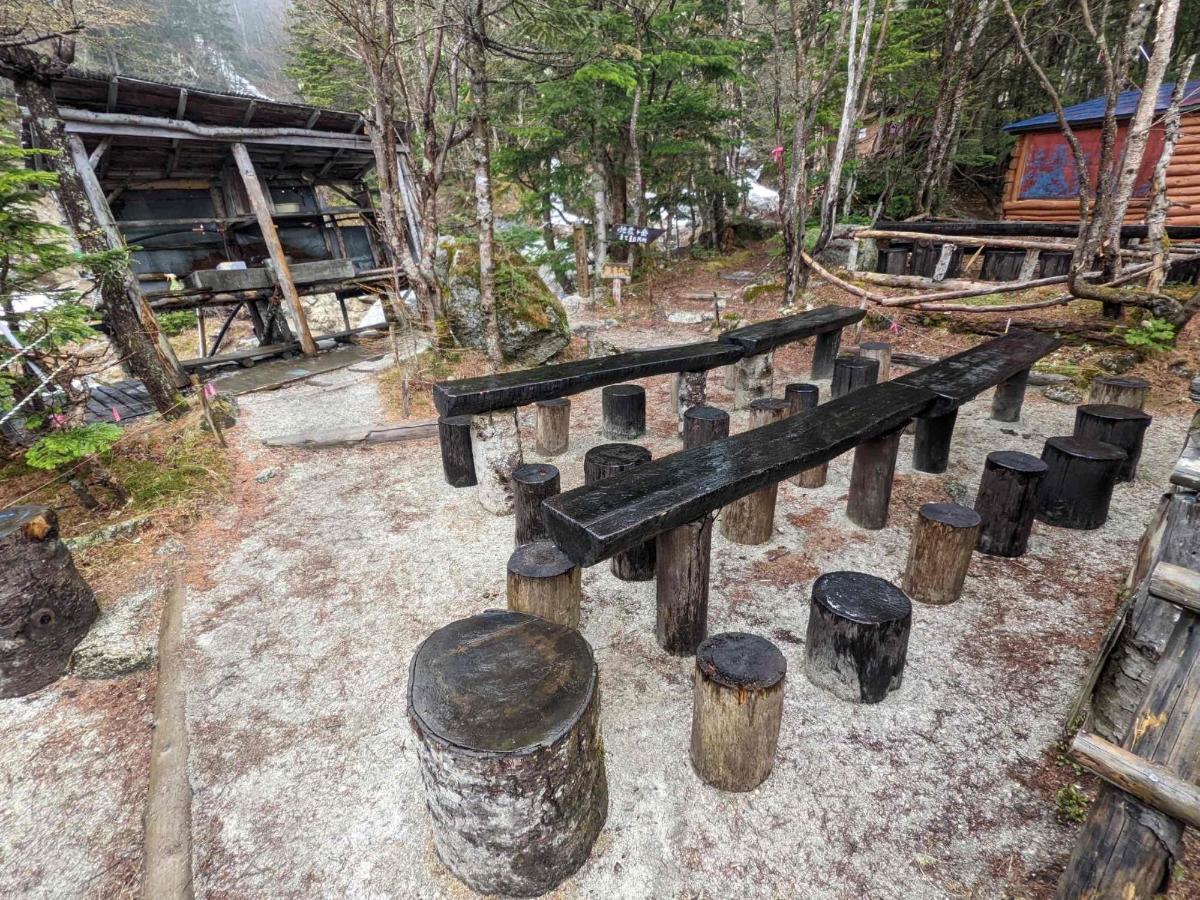 鳳凰小屋外観